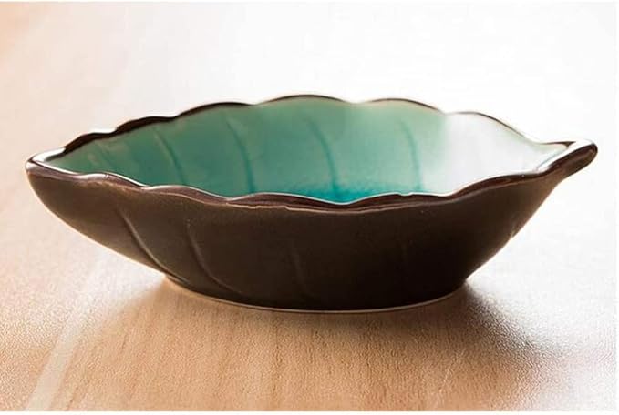 4pcs Ceramic Sauce Dishes Mini Leaf Shape Seasoning Dishes Sushi Dipping Bowl Saucers Bowl Appetizer Plates