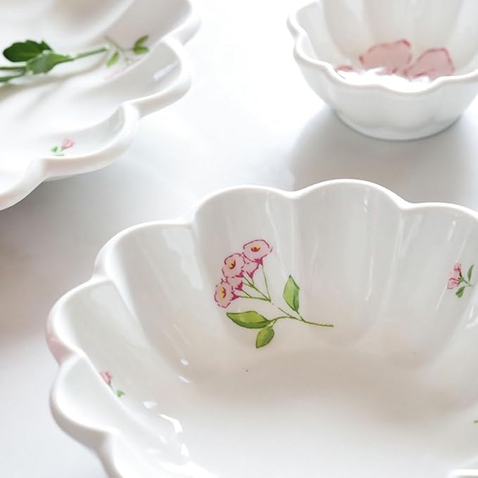 FAREWELL Dipping Bowls Soy Sauce Plate Flower Shape Ceramic Mini Condiment Dish Side Dish Appetizer Plate Sushi Soy Dip Bowl Serving Plate Set Appetizer Bowls (Color : B)