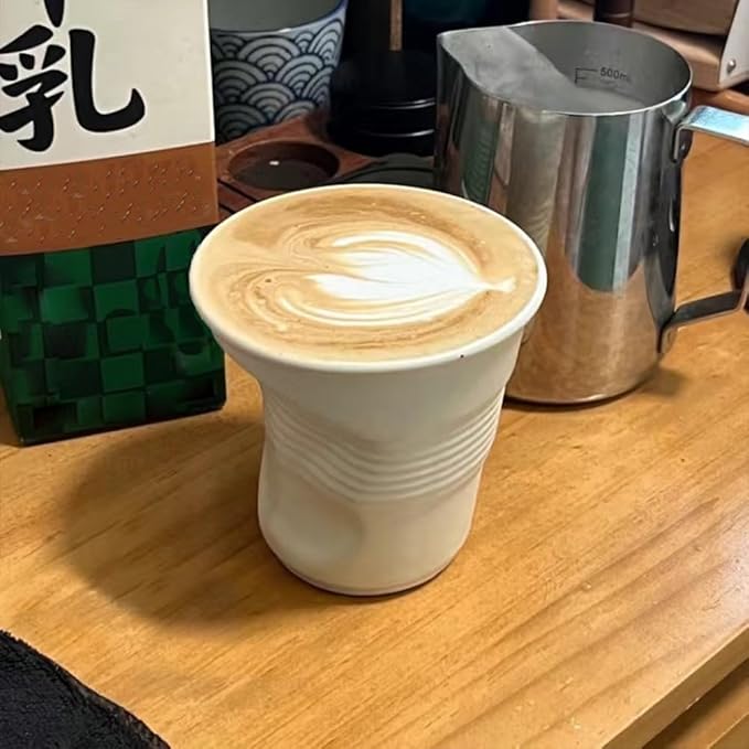 Vitbunana Hand-kneaded Ceramic Coffee Mug, Creative Irregular Coffee Cup, Italian Pleated Ceramic cups, Can be Used for Tea, Latte, Milk, Juice and Other Drinks (White)
