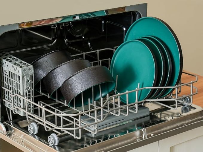 Ceramic Dinner Plates, 10.25 Inch Flat Dish Set for 4, Perfect for Family and Entertaining, Microwave & Dishwasher Safe, Dinner Dishes for Steak, Sandwiches, Pizza, Pasta, Modern Green