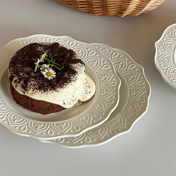 SONGCHAO Party Supplies White Embossed Lace Flat Ceramic Plate Home Restaurant Cake Dessert Plate Round Irregular Edge Breakfast Plate Party Plates