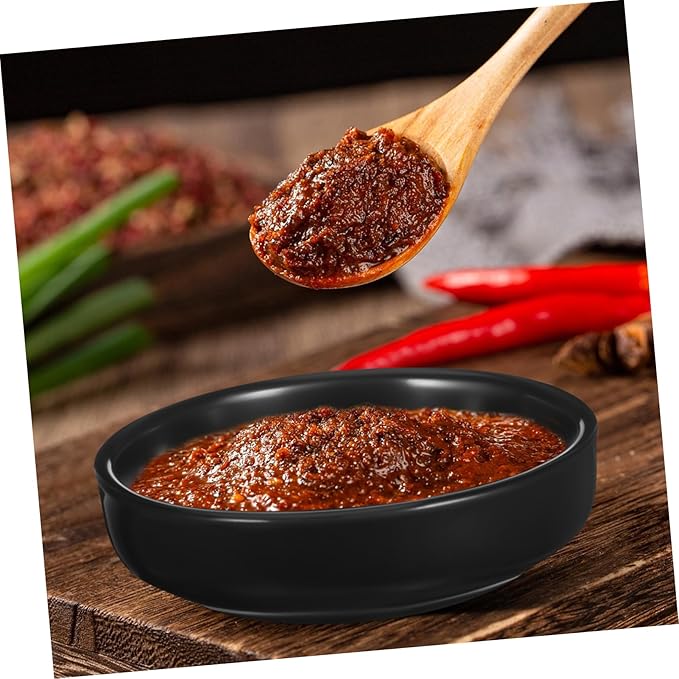 6pcs Japanese Ceramic Dipping Plates Elegant Seasoning Dishes for Sushi Sauces and Appetizers Versatile Tableware for Parties and Gatherings