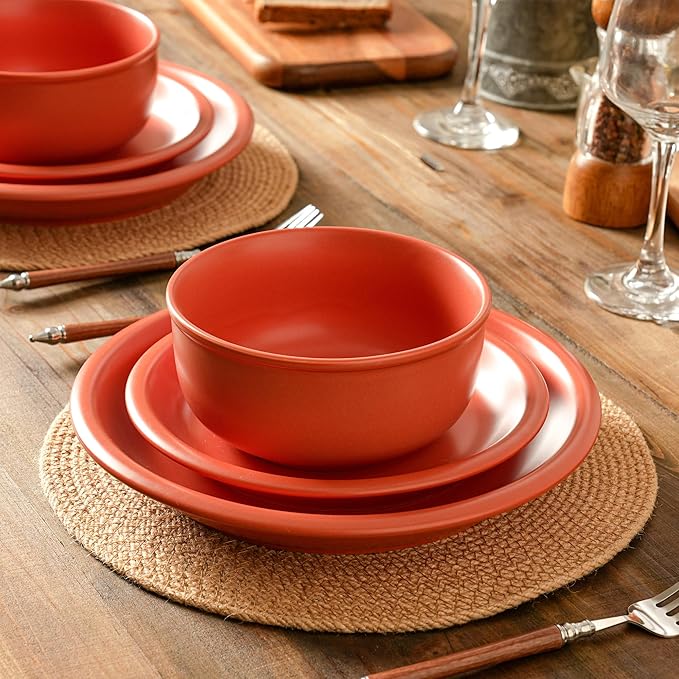 Salad & Dessert Plates, 8 Inch Small Dinner Plates Sets for 4, Dishwasher & Microwave Safe, Porcelain Dinner Dishes for Cake, Fruits, Waffle, Pasta, Salad, Terracotta Red