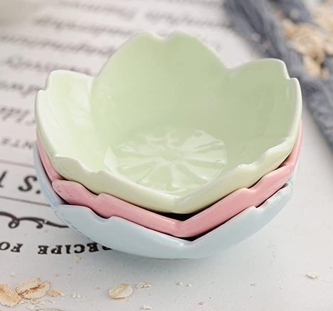 123Arts 4pcs Ceramic Appetizer Plates Sakura Shape Sauce Dishes Dipping Bowls