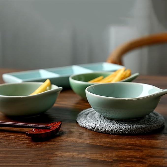 Ceramic cutlery salad bowl Dessert Plates 4.41in Cramic Appetizer Plates Soy Sauce Dishes with Handle Dipping Bowls for Vinegar Ketchup Sushi Appetizer Server Bowl for Wedding small bow