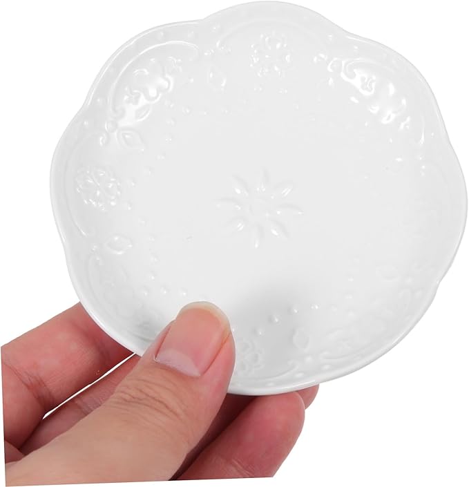 2Pcs Ceramic Appetizer Plates Elegant Embossed Sauce Dishes for Dipping Sauces for Snacks and Garnishes for Housewarming and Dinner Parties