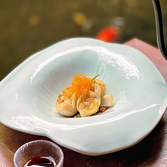 Kitchen Plates Hotel Restaurant Creative Ceramic Special-shaped Dish Plate, Western Food Salad Lotus Leaf, Suitable For Desserts And Appetizers Restaurant Plates(9in)