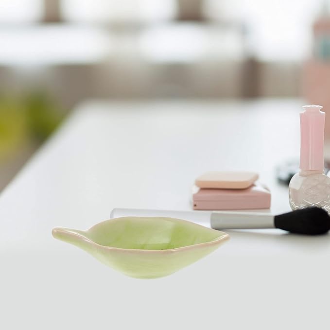 4pcs Ceramics Leaves Plates Seasoning Dishes Tea Bag Holders Teaspoon Oil Plates Ketchup Saucer Serving Dish for Appetizer Vinegar Spice Salad Soy