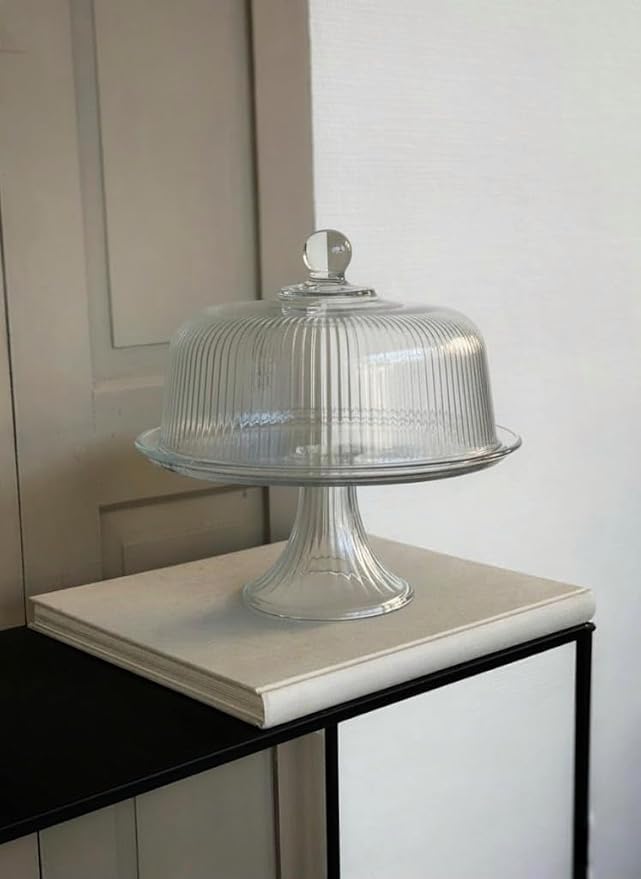 Vintage-Style Glass Cake Stand with Dome Lid – Crystal Dessert Display Stand for Cakes, Cupcakes, Pastries & Fruits – Elegant Glass Cake Holder with Cover, Timeless Table Décor