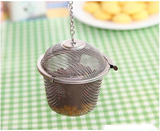 Garneck 11cm Extra Large Tea Infuser Stainless Steel Tea Filter Mesh Strainer with Easy-clean Lid Chain Hook