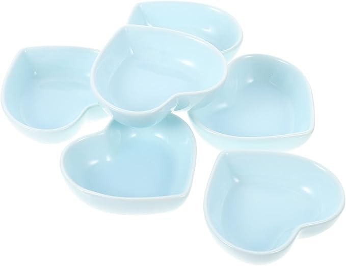 GLEAVI 6Pcs Heart Shaped Sauce Dishes Japanese Style Appetizer Plates for Dipping Sauces and Condiments for Home and Restaurant Use Decorative Serving Bowls
