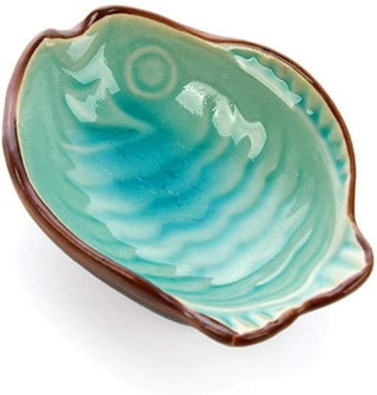 Ceramic cutlery salad bowl Appetizer Plates Japanese Glaze Ceramic Fish shape Porcelain Saucers Bowl Sauce Dishes Sushi Dinnerware, Side Dish Plate Dipping Sauce Dish, Set of 6 small bo