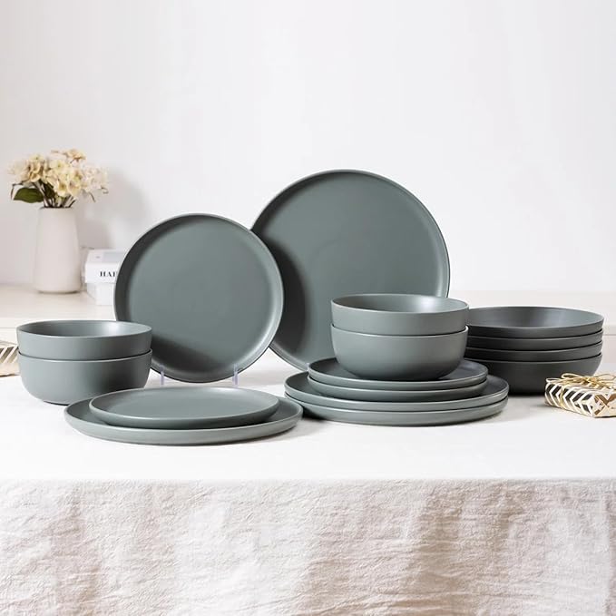 Stoneware Dinnerware Set, 16 Piece Plates and Bowls Set for 4, Microwave and Dishwasher Safe Tableware (green)