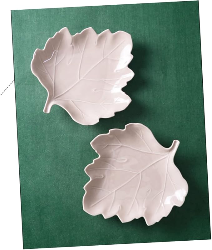 Garneck Ceramic Leaf Pattern Plate Elegant Seasoning Plate for Snacks Desserts Versatile Kitchen Utensil for Home Restaurant Parties Stylish Tableware