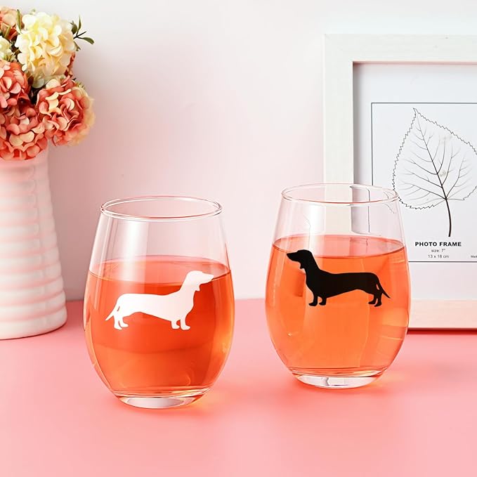 Futtumy Dachshund Wine Glasses Set of 2, Dachshund Gifts for Women, Dachshunds Gift, Dog Lovers Gift for Women for Dog Lovers for Christmas Birthday Mother's Day, 17Oz Wine Glass for Woman