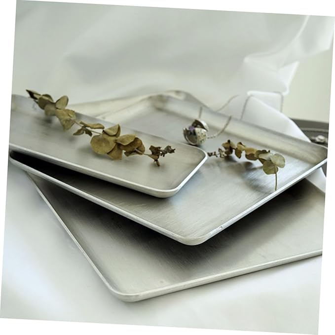 Zerodeko 1Pc Retro Elegant Silver Food Storage Plate Decorative Snack Tray for Home for Pastries Desserts Stylish Serving Dish for Events Design Craftsmanship