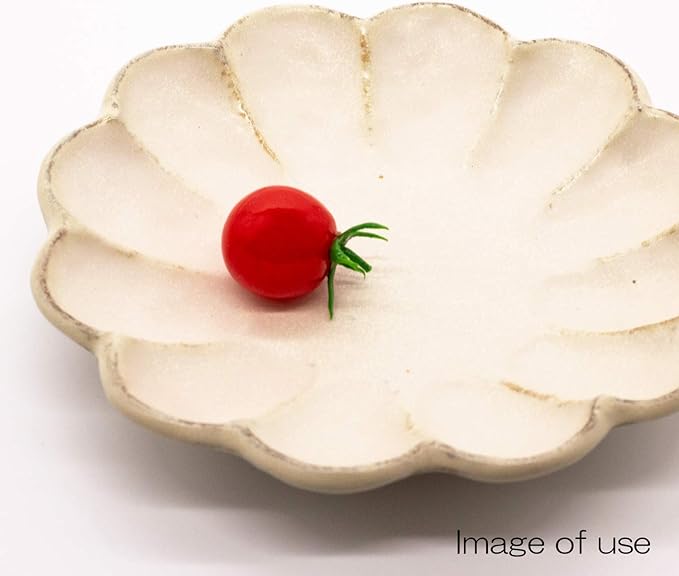 Mino Ware 555-0006 Kaneko Komohei Linka Plate, Medium Plate, White, Kneeling Flowers, Diameter Approx. 6.7 inches (17 cm), Microwave and Dishwasher Safe, Made in Japan