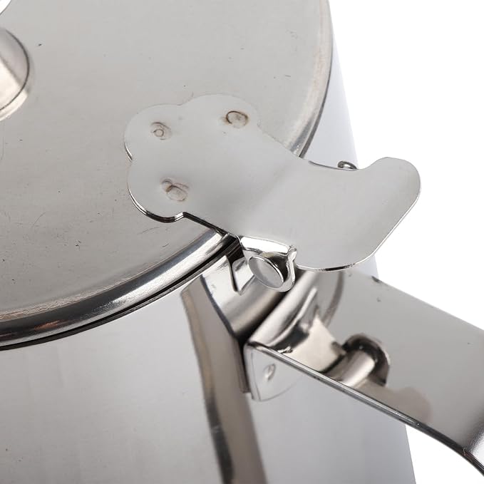 Stainless Steel Milk Frothing Pitcher, Coffee Cup Mug Milk Jug, Ergonomic Handle Spout Lid, for Home Cafe Restaurant Hotel Use (600ml)