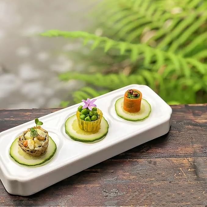 Modern Large Dinner Plates Pure White Ceramic Simple Western Three-grid Plate Tableware Characteristic Creative Vegetarian Snack Appetizer Stackable Dinner Plates