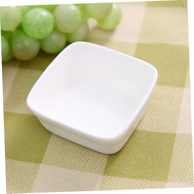 2PCS Square White Ceramic Dipping Dishes Condiment Sauce Plates for Appetizers and Desserts Porcelain Seasoning Bowls for Kitchen Use