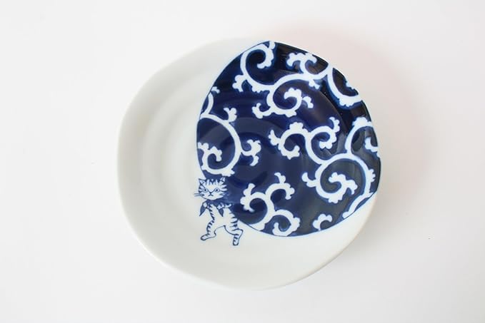 Mino ware Japanese Ceramics Pair Round Plate Japanese Cat (set of two) made in Japan GBS218 (Medium Flat, Furoshiki)