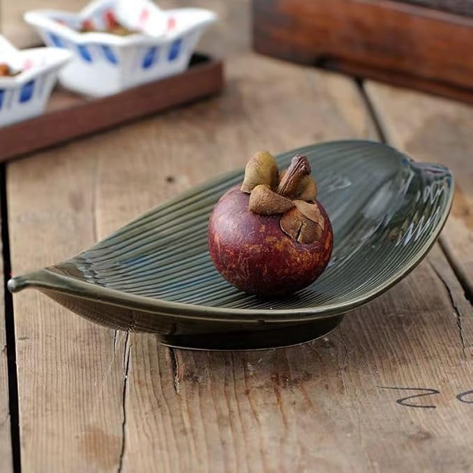 Exquisite Plates, Ceramic Tableware, Leaf Sashimi Plate, Cold Dish, Small Dish, Appetizer Plate, Pastry Plate and Fried Dish