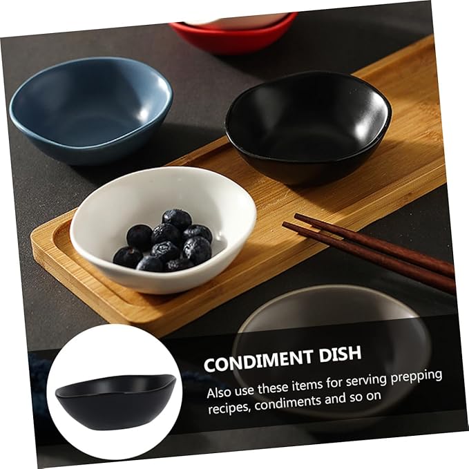 4pcs Ceramic Sauce Plates Multifunctional Dipping Dishes for Soy Sauce Vinegar and Condiments Appetizers Seasoning and Snacks Black White
