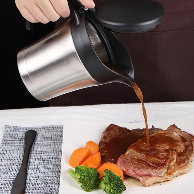 Stainless Steel Gravy Boat with Lid – 450ml Double Wall Insulated Sauce Jug for Gravy, Cream & Custard, Drip-Free Pour Spout for Thanksgiving, Home or Restaurant Use (Silvery)
