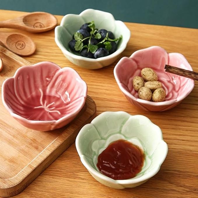 FAREWELL Dipping Bowls Flower Shaped Ceramic Dipping Bowl Soy Sauce Plate Mini Condiment Porcelain Sauce Bowl Dipping Candy Serving Plate Appetizer Bowls (Color : A)