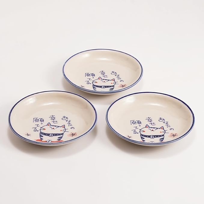 Seto Ware Small Plates with Lucky Cat Design, 3-Piece Japanese Ceramic Dish Set with Display Stand, 5.5 inch Soy Sauce & Snack Plates, Made in Japan Tableware (White/Wish)