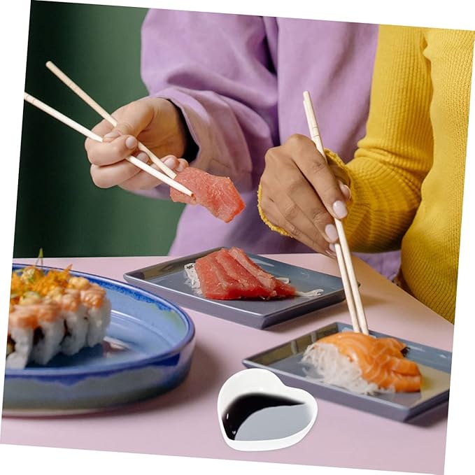 IMIKEYA 3Pcs Heart Shaped Ceramic Condiment Dish Set Sauce Serving Plates for Dipping Suitable for Snacks Desserts and Appetizers