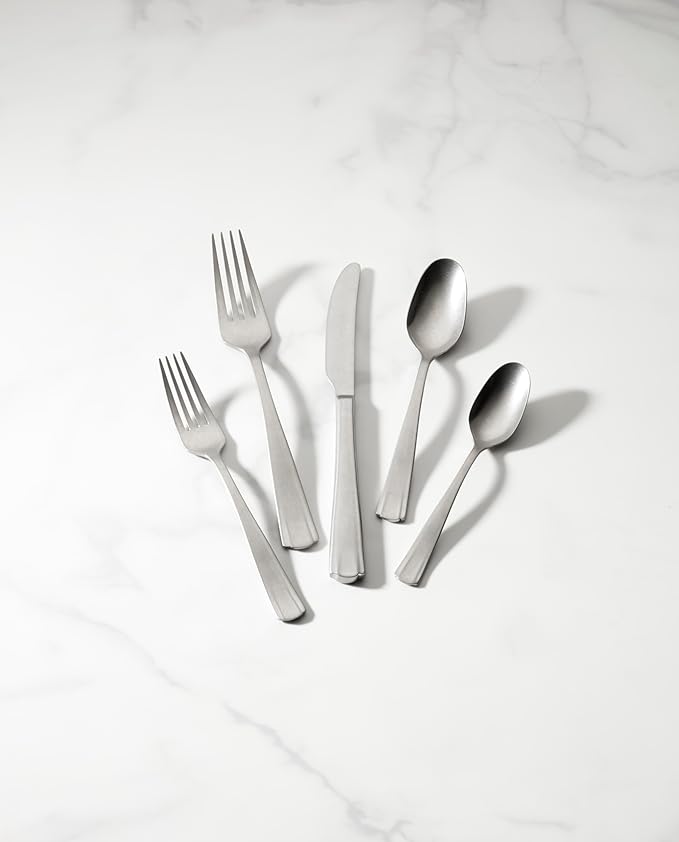 Lenox 895540 French Perle Scallop 65-Piece Flatware Set