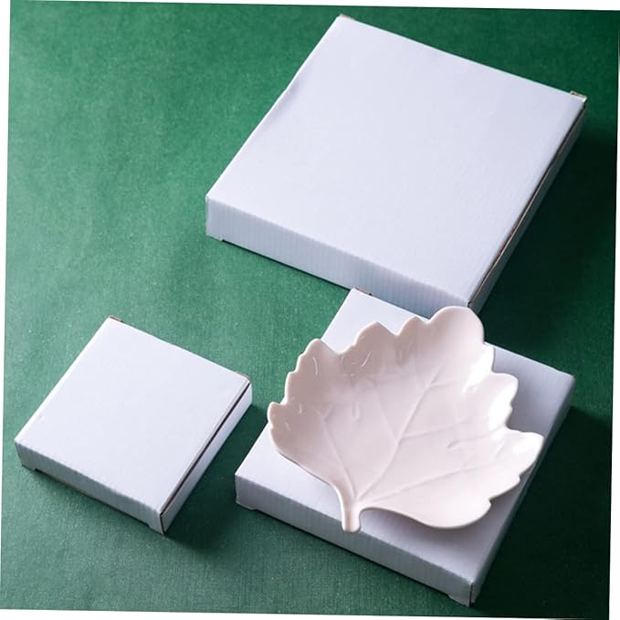 Garneck Ceramic Leaf Pattern Plate Elegant Seasoning Plate for Snacks Desserts Versatile Kitchen Utensil for Home Restaurant Parties Stylish Tableware