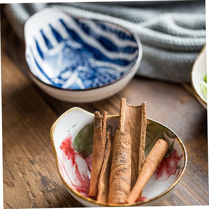 PRETYZOOM Hand-Painted Ceramic Seasoning Dish Set 3pcs Food Sauce Plates for Dipping Colorful Appetizer Bowls for Entertaining and Serving Random Style