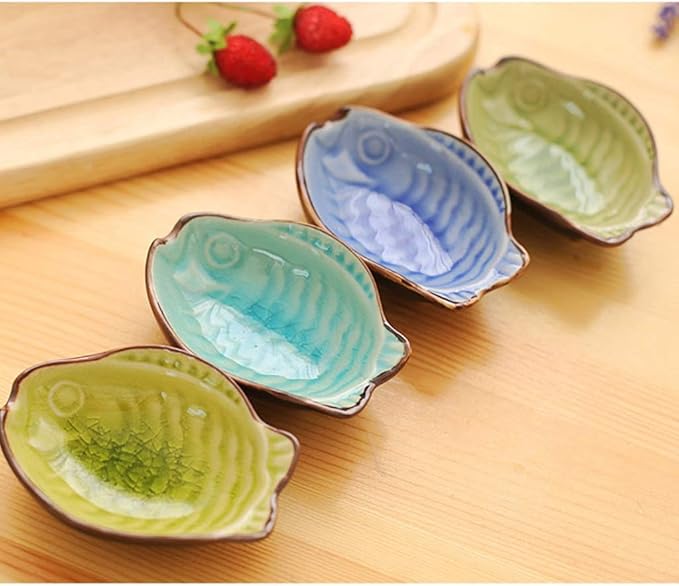 Ceramic Cutlery Salad Bowl Appetizer Plates Japanese Glaze Ceramic Fish Shape Porcelain Saucers Bowl Sauce Dishes Sushi Dinnerware, Side Dish Plate Dipping Sauce Dish, Set of 6 Small bo