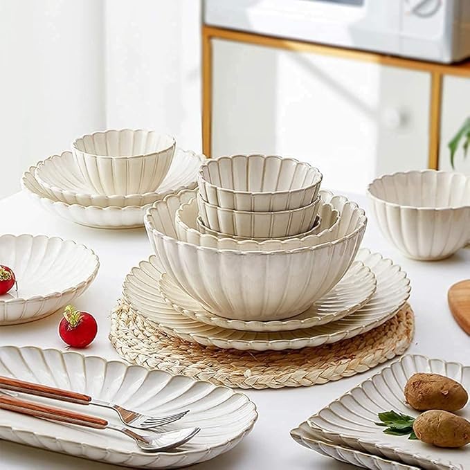 26-Piece White Porcelain Dinnerware Set - Elegant Ceramic Tableware with Plates & Bowls, Ideal for Home Kitchens, Dining, and Entertaining
