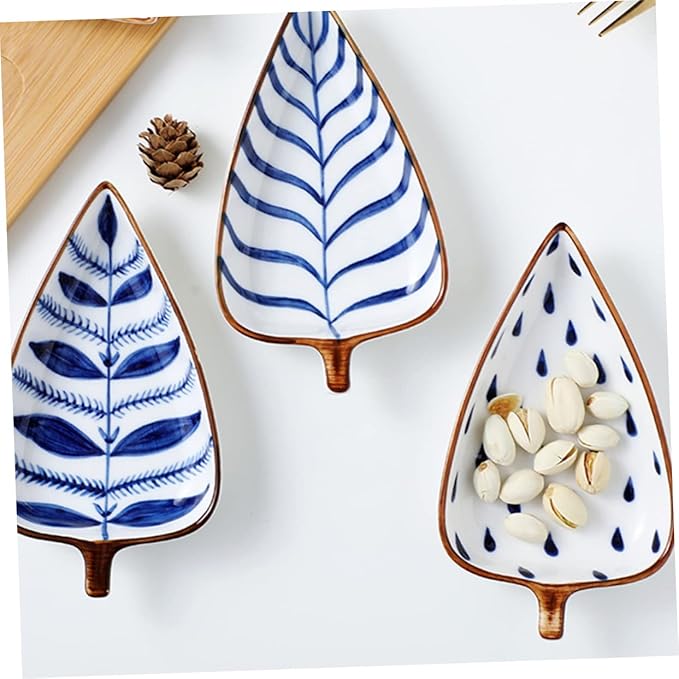 Unomor Creative Japanese Style Ceramic Snack Dish Hand-Painted Under-Glaze Sauce Dish for Dipping Seasoning and Appetizers 4.5-Inch Individual Serving Plate for Home Kitchen