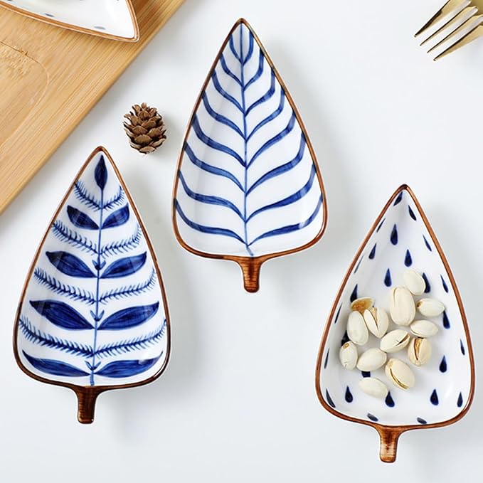 Gatuida 3pcs Hand-painted Ceramic Snack Plates Set with Sauce Bowls, Creative Japanese-style Dessert Display Trays for Appetizers and Dried Fruit, Suitable for Entertaining Random Color
