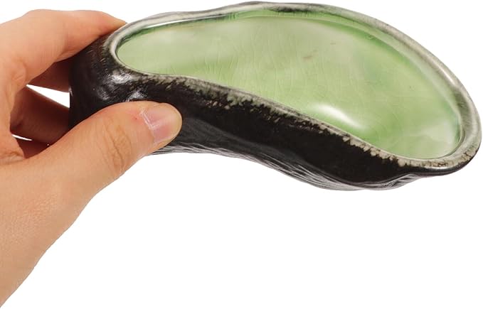 Ciieeo Ceramic Oyster Shell Plate Elegant Sushi Serving Dish for Sauces Appetizers Desserts and Caviar Decorative Food Server for Family Gatherings and Celebrations