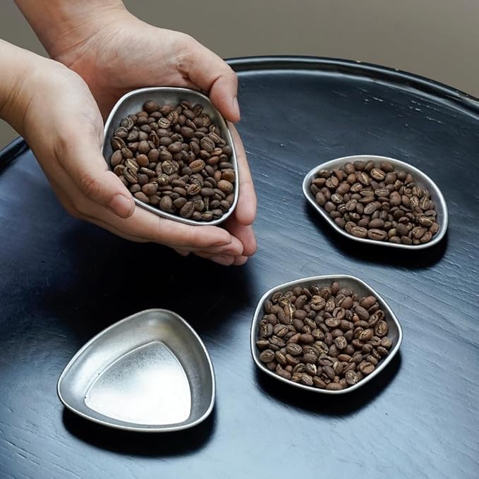 watchget Coffee Beans Dosing Cup Coffee Dosing Tray Stainless Steel Tea&Coffee Dosing Vessel Coffee Bean Display Dish Sample Tray Storage Container Single Dose Measuring Tray Triangle Shape