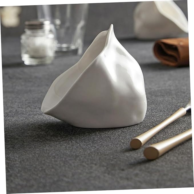Flower-shaped Ceramic Appetizer Plate for Dipping Sauces and Seasoning Unique Snack Dish for Home and Restaurant Use Easy to Clean and for Everyday Meals