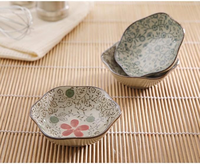 Dinner Plates Appetizer Plates Japanese Style Soy Sauce Dishes Set of 6, Household Ceramic Flower Dishe Serving for Dumpling, Side Dish, Sushi Bowl Sets，B