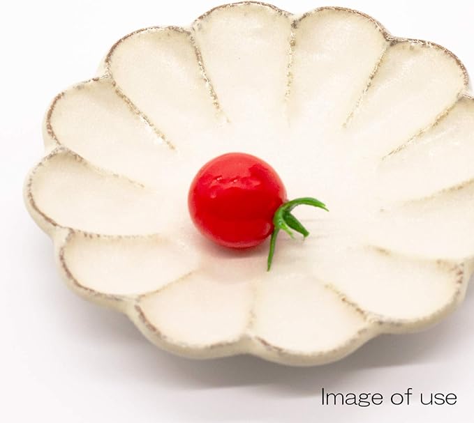 Mino Ware 555-0005 Kaneko Komohei Linka Plate, White Kneeling Flower, Diameter 5.5 inches (14 cm), Microwave and Dishwasher Safe, Made in Japan