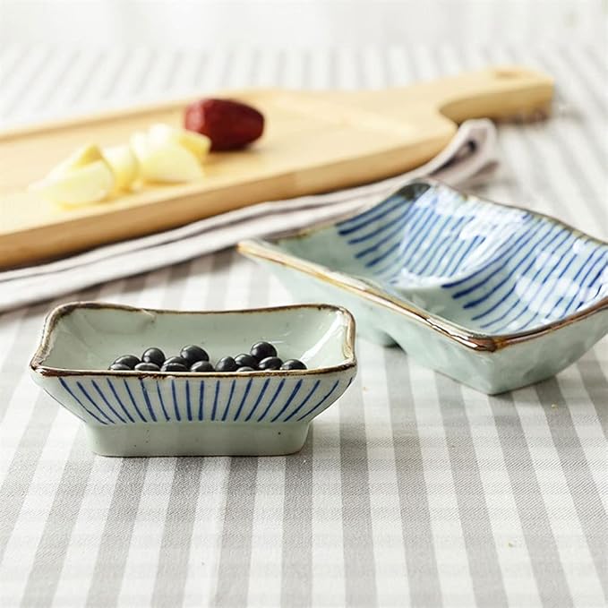 GeRRiT Snack Serving Dishes Ceramic Appetizer Plates 3.35 Inch Japanese Style Dipping Sauce Dishes Rectangle Soy Sauce Dipping Bowls Dessert Sushi Sauce Seasoning Dish Dessert Dishes