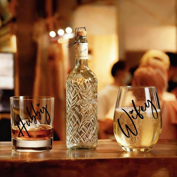 Wedding Gifts for Couples - Hubby & Wifey EST 2025 Wedding Glass Set Bridal Shower Gifts for Bride Groom, Newly-Married Anniversary for Him Her, Mr and Mrs Christmas Gift for Newlywed