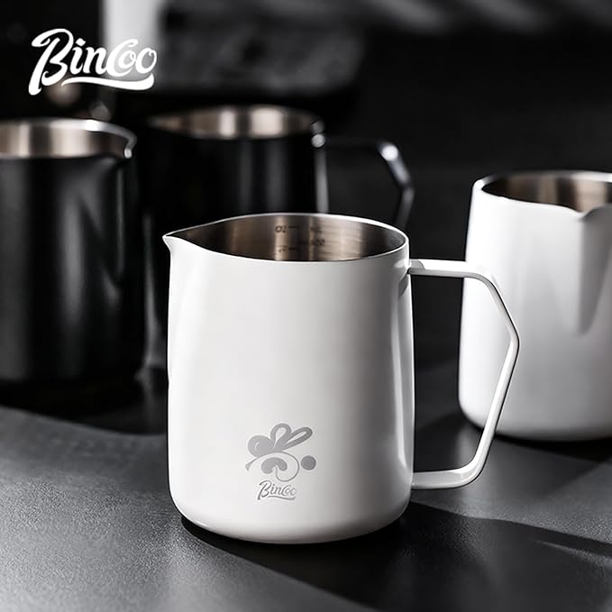 Bincoo Milk Frothing Pitcher 600ml/20oz,Stainless Steel Latte Art Cup Stainless Steel Frothing Milk Jug with Internal Measurements, for Cappuccino, Espresso and More(White B Style)