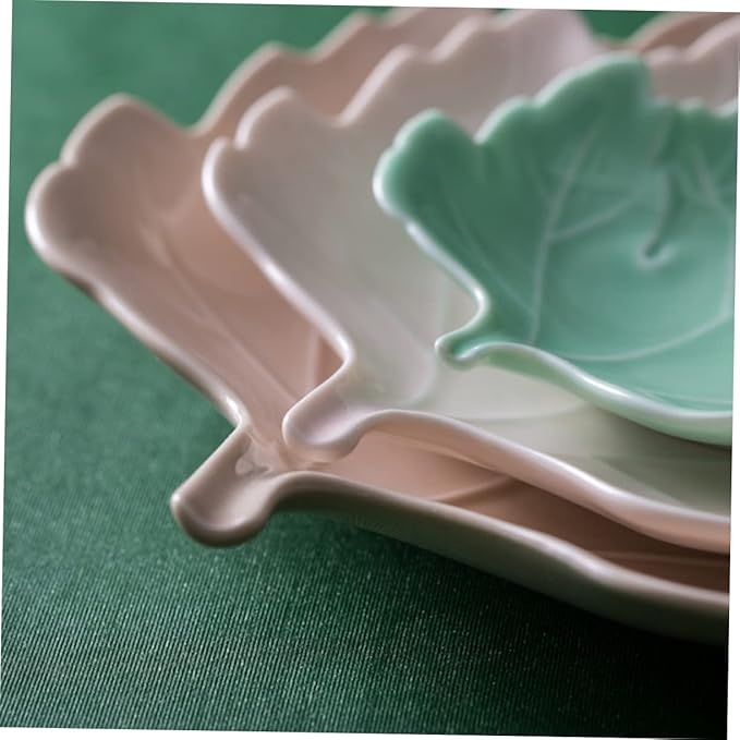 Garneck Ceramic Leaf Pattern Plate Elegant Seasoning Plate for Snacks Desserts Versatile Kitchen Utensil for Home Restaurant Parties Stylish Tableware