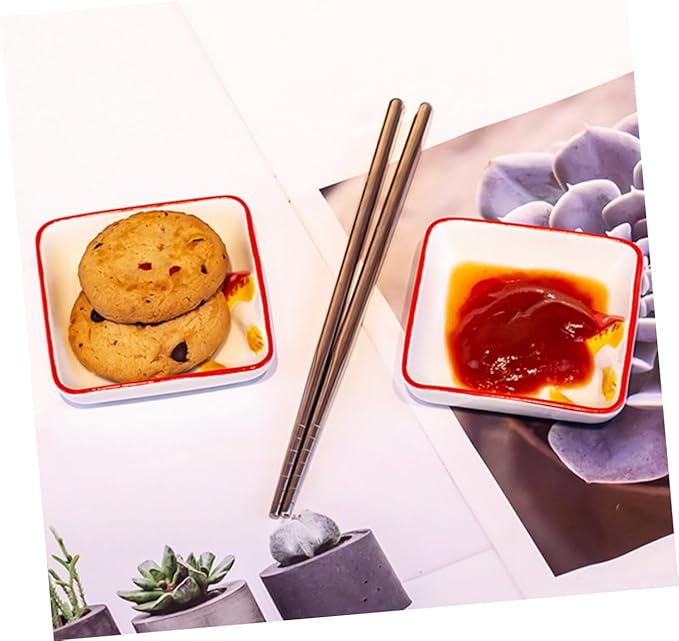 PRETYZOOM 2Pcs Mushroom Ceramic Dipping Bowls Japanese Style Seasoning Dish for Soy Sauce Condiments and Appetizers Kitchen Supply