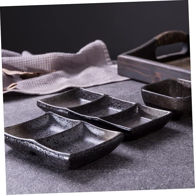 PRETYZOOM 2pcs Square Ceramic Sauce Dishes Retro Seasoning Bowls for Dipping Snack and Appetizer Plates Dishwasher Safe for Home BBQ and Parties