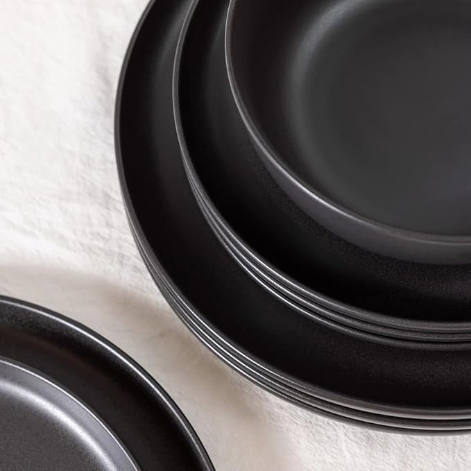 Stoneware Dinnerware Set, 16 Piece Plates and Bowls Set for 4, Microwave and Dishwasher Safe Tableware (black)